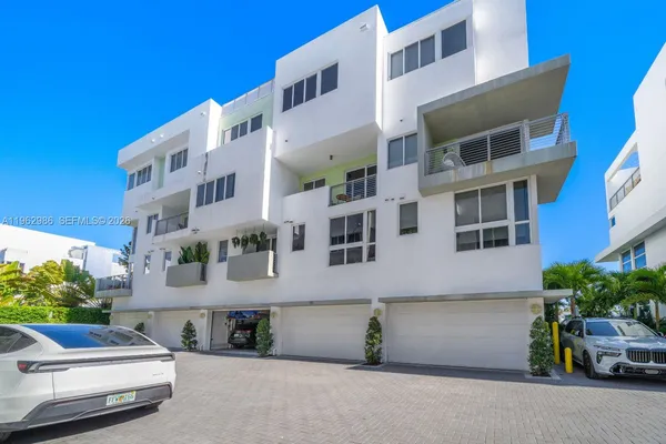 $2,150,000 | 95 North Shore Drive, Miami Beach, FL 33141