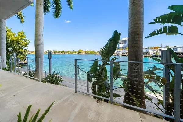 $2,150,000 | 95 North Shore Drive, Miami Beach, FL 33141