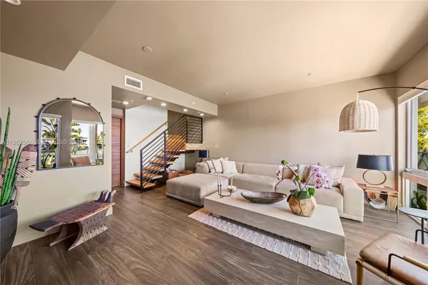 $2,150,000 | 95 North Shore Drive, Miami Beach, FL 33141