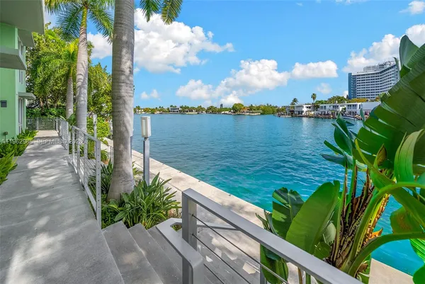 $2,150,000 | 95 North Shore Drive, Miami Beach, FL 33141