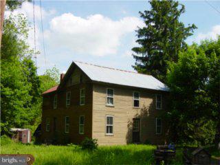 379 West Thatcher Road Quakertown, PA 18951 - Photo 2 of 4 Gallery Image 2