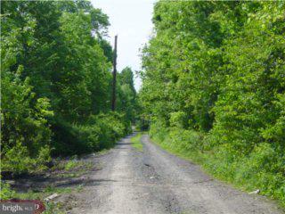 379 West Thatcher Road Quakertown, PA 18951 - Photo 3 of 4 Gallery Image 3