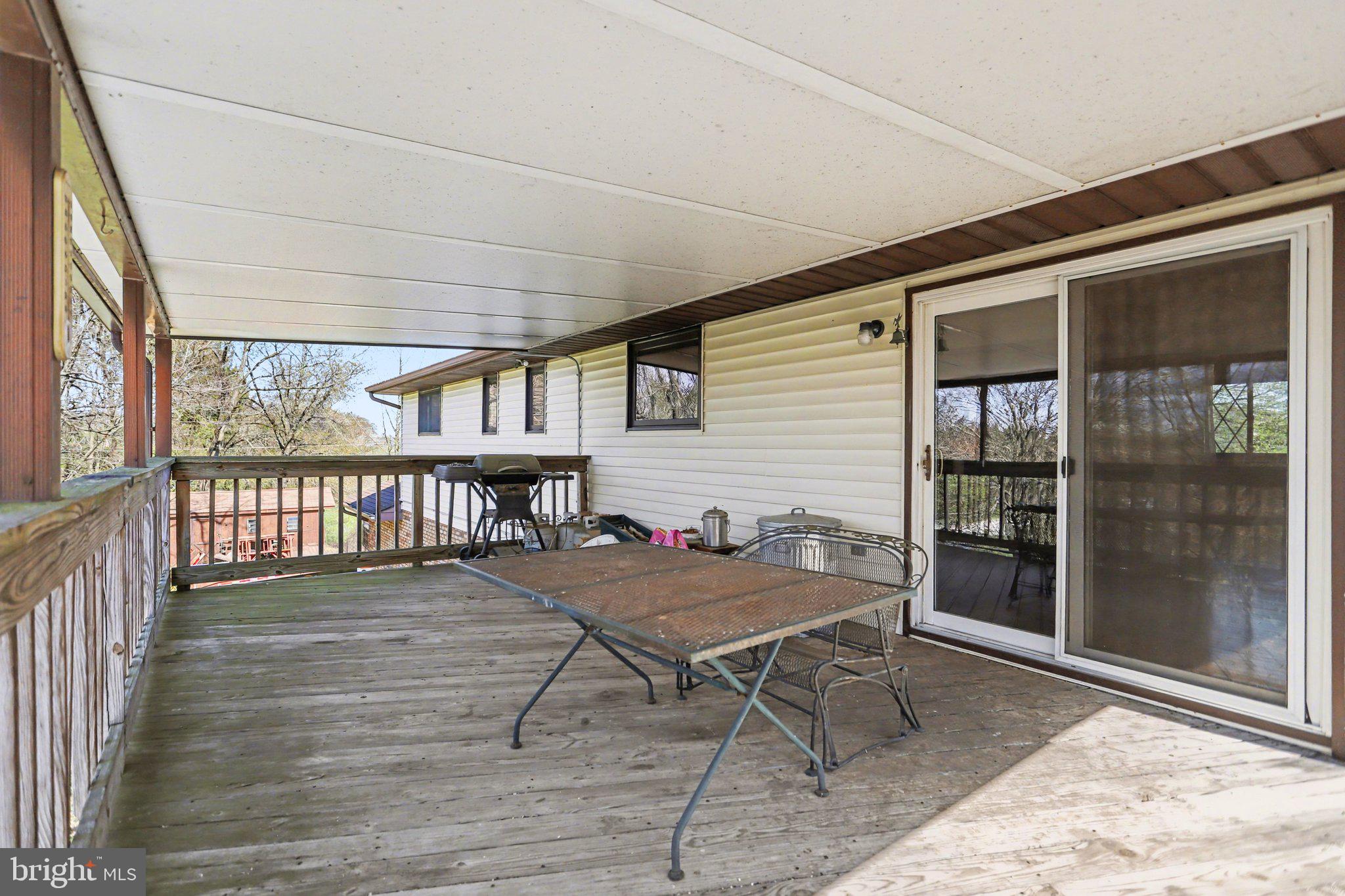 5007 Snyder Mill Road Spring Grove, PA 17362 - Photo 12 of 33 Deck
