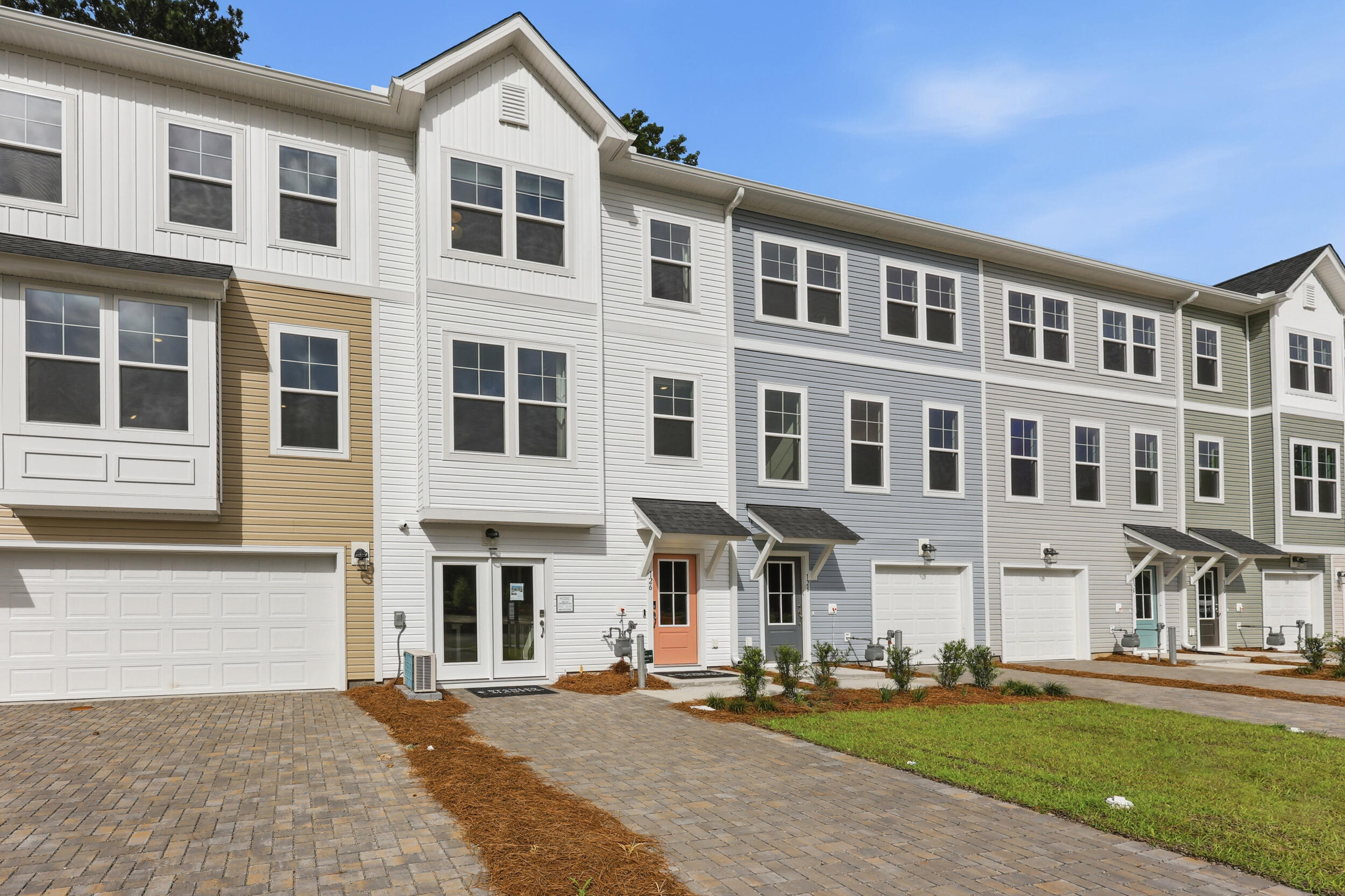 138 Fernbank Road Johns Island, SC 29455 - Photo 1 of 25 2_ru4a0586