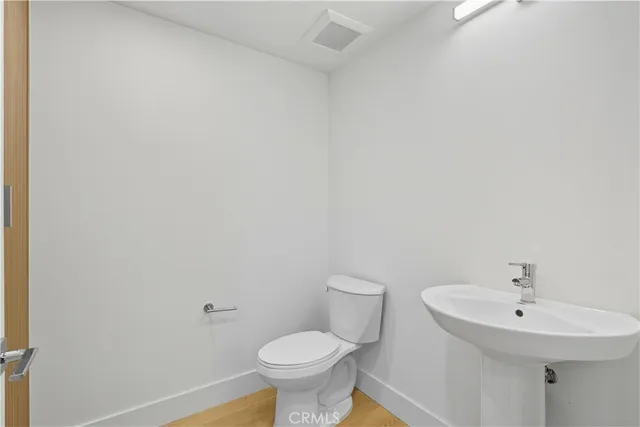 $6,395 | 12078 Guerin Street, Unit 104, Studio City, CA 91604