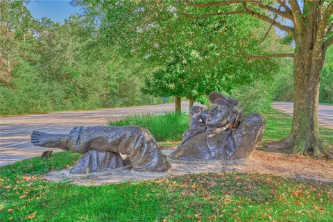 $795,000 | 18 Gallant Oak Place, The Woodlands, TX 77381