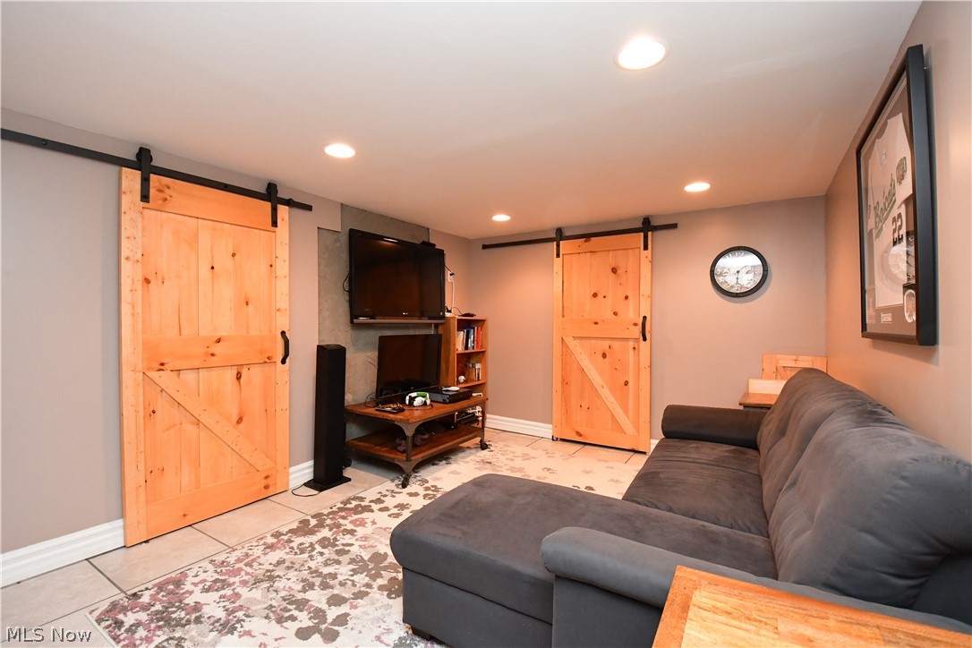 1507 Edgefield Road Lyndhurst, OH 44124 - Photo 4 of 35