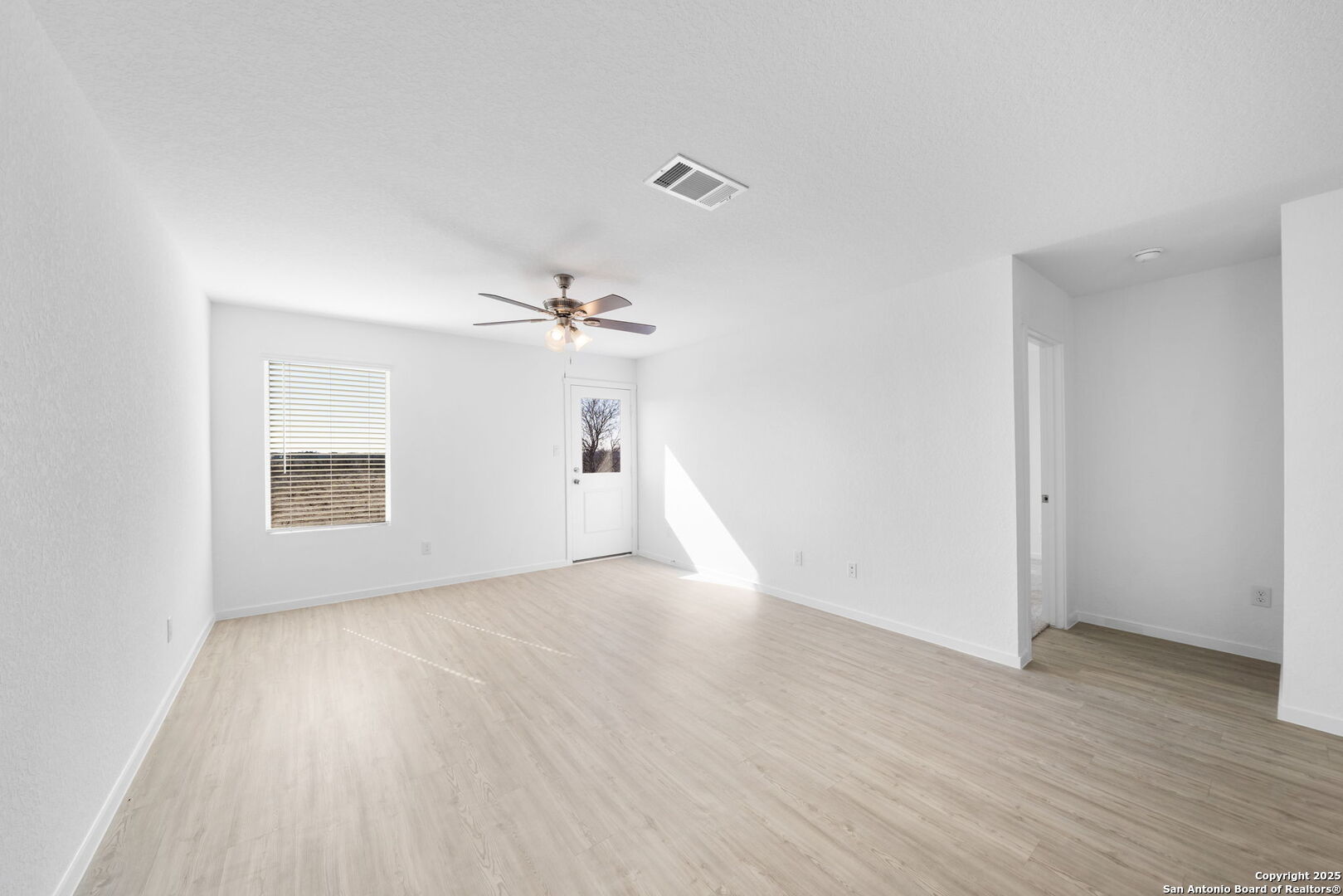 3707 Moon Hl Road New Braunfels, TX 78132 - Photo 5 of 25