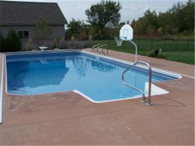 5488 Leslie Lane Southwest Rochester, MN 55902 - Photo 3 of 27 Gallery Image 3