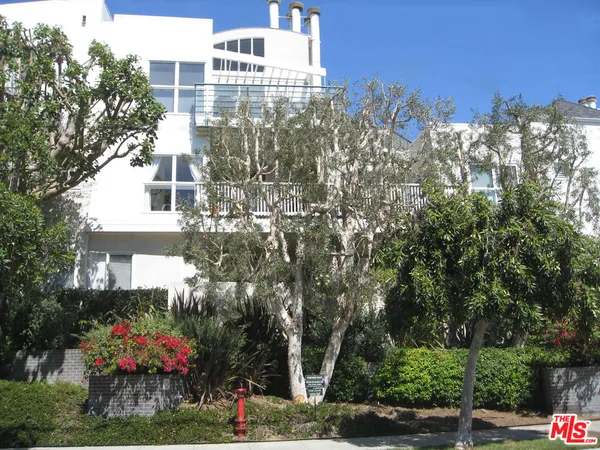 $6,500 | 2913 3rd Street, Unit 101, Santa Monica, CA 90405