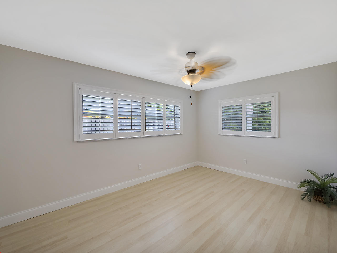 370 Northwest 11th Avenue Boca Raton, FL 33486 - Photo 15 of 21 3rd Bedroom