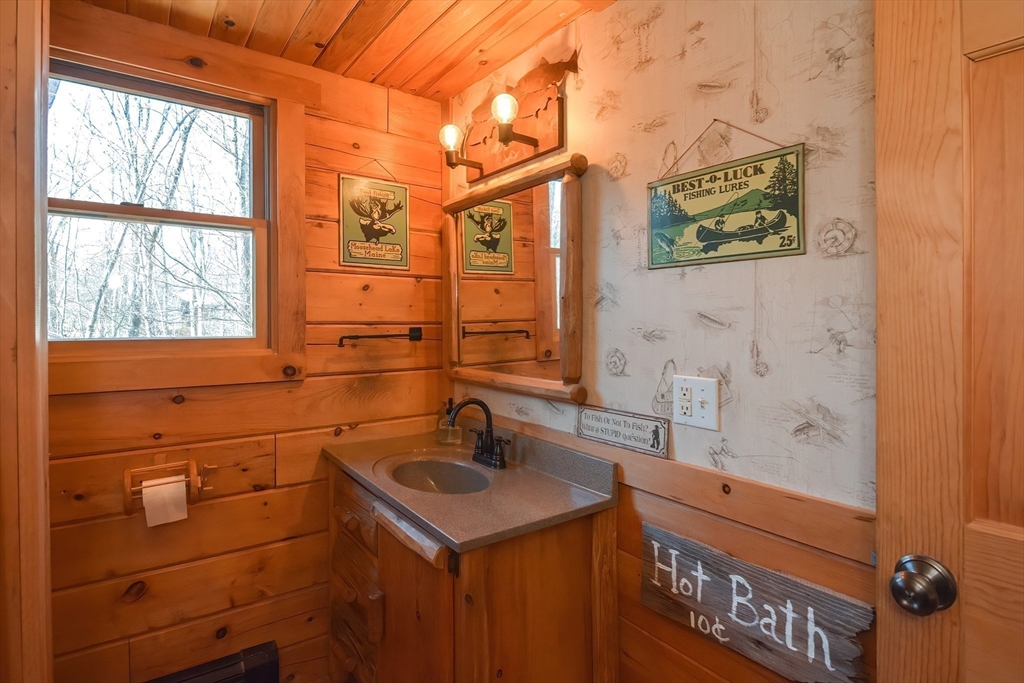 119 Martin Road Douglas, MA 01516 - Photo 19 of 41 Gallery Image 19
