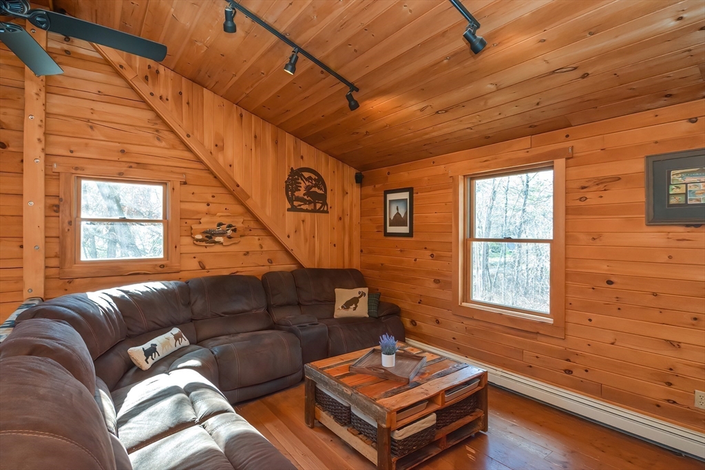 119 Martin Road Douglas, MA 01516 - Photo 27 of 41 Gallery Image 27
