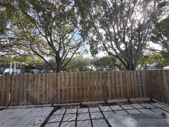 $2,700 | 14385 Southwest 120th Court, Unit 67, Miami, FL 33186