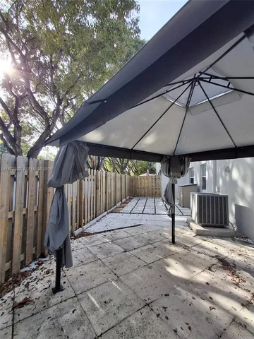 $2,700 | 14385 Southwest 120th Court, Unit 67, Miami, FL 33186