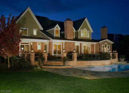 $2,475,000 | 6 Stonehedge Court, Warren, NJ 07059