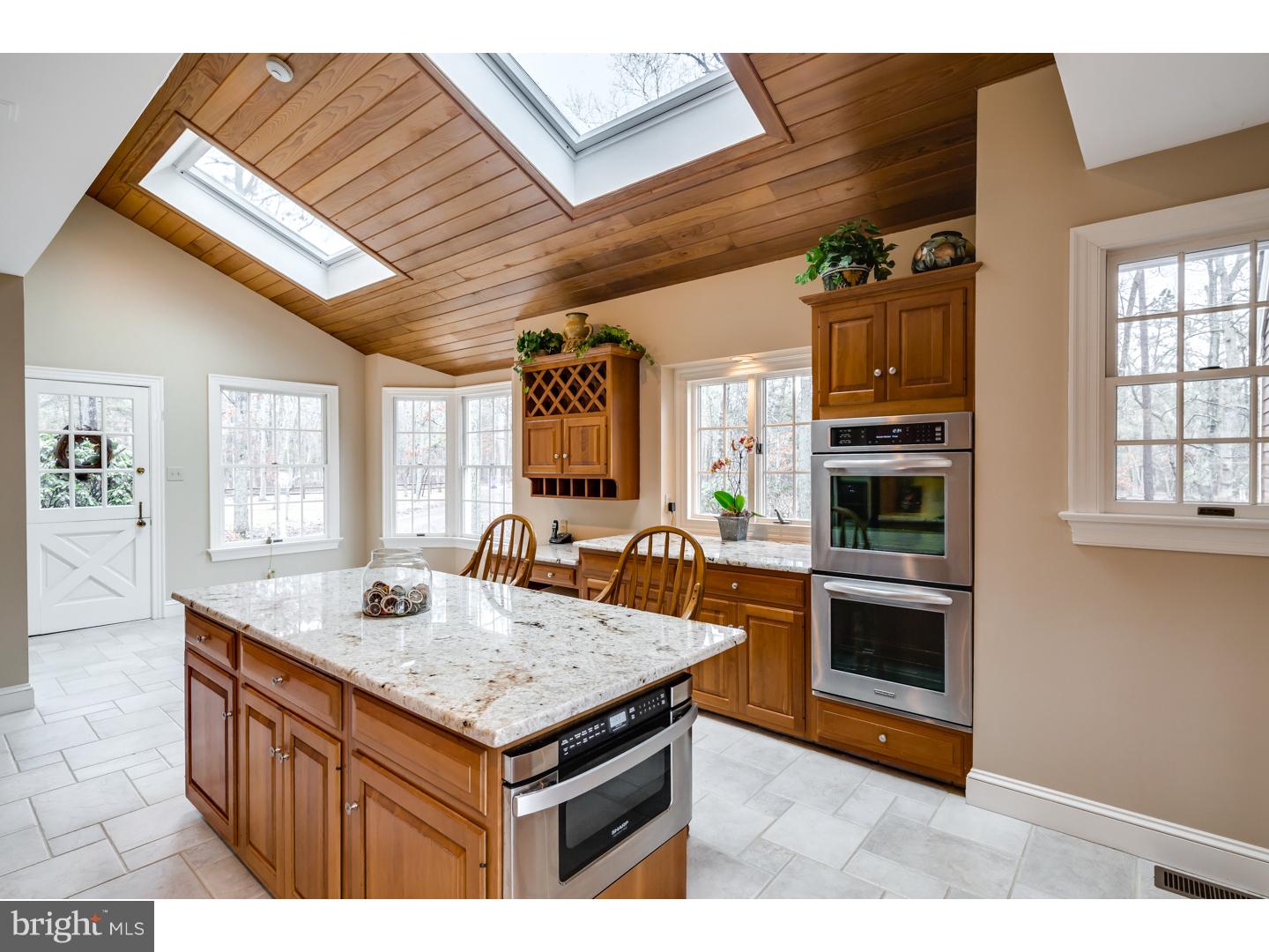 566 McKendimen Road Medford, NJ 08055 - Photo 4 of 23 Gallery Image 4