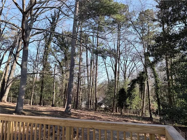 a view of a yard in a yard