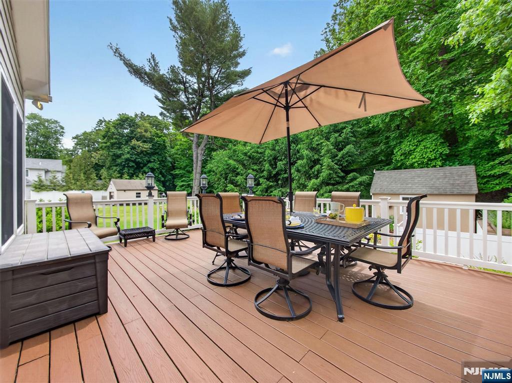 444 Lake Road Wyckoff, NJ 07481 - Photo 42 of 50