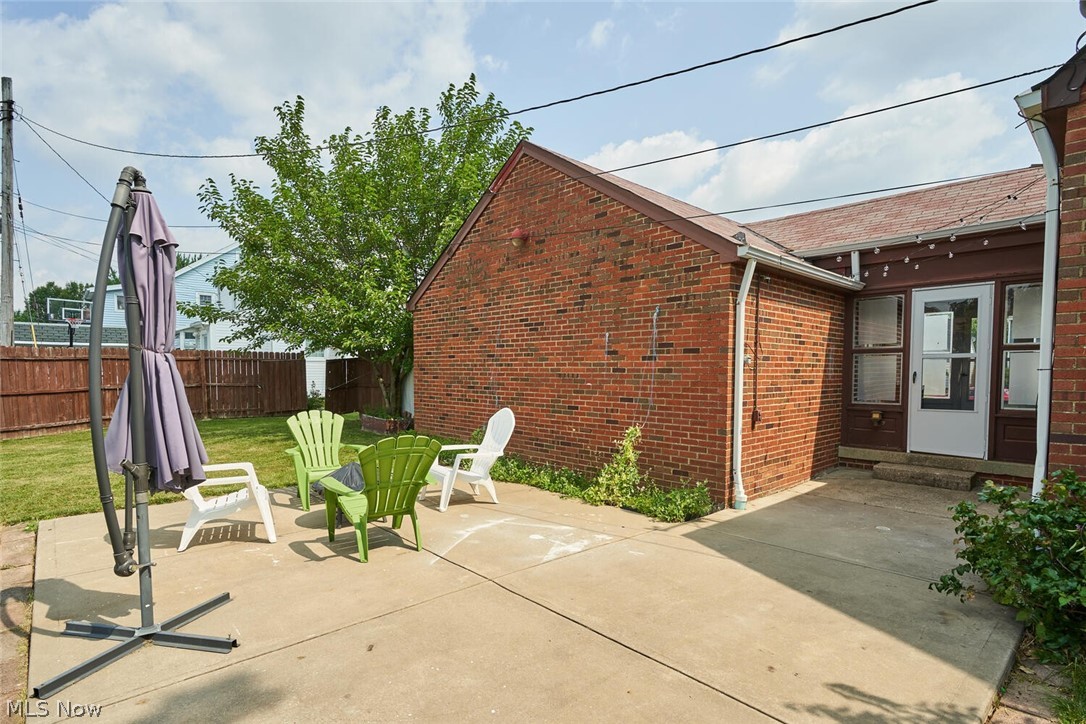 6486 Kerneywood Road Parma, OH 44129 - Photo 6 of 24