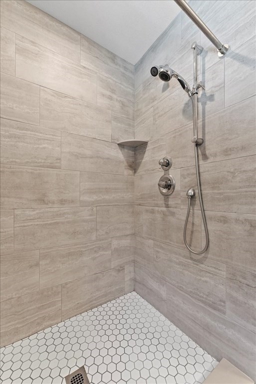 145 Barrington Drive Springfield, MA 01129 - Photo 27 of 42 a bathroom with a shower