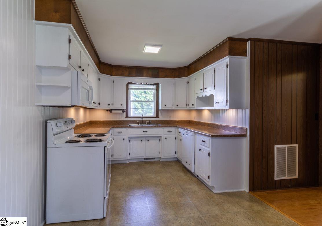 169 State Rd S-39-176 Easley, SC 29640 - Photo 2 of 36 Gallery Image 2