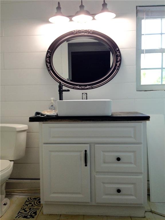 373 Munntown Road Eighty Four, PA 15330 - Photo 17 of 25 New powder room