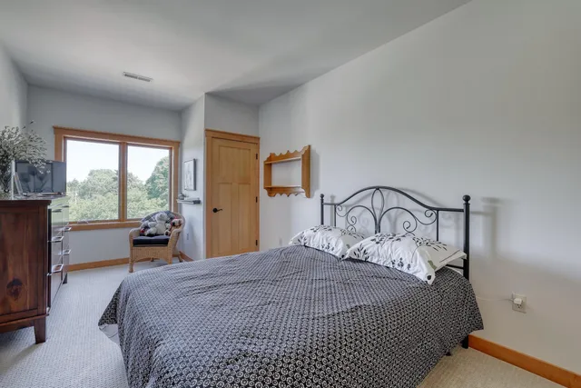 $434,900 | N51W34861 East Wisconsin Avenue, Unit 3114, Oconomowoc, WI 53069