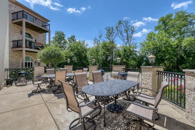 $434,900 | N51W34861 East Wisconsin Avenue, Unit 3114, Oconomowoc, WI 53069