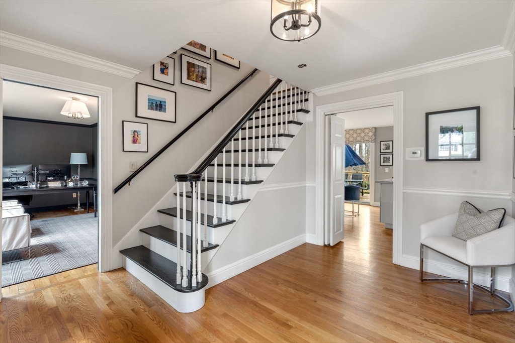 100 Albion Road Wellesley, MA 02481 - Photo 4 of 36