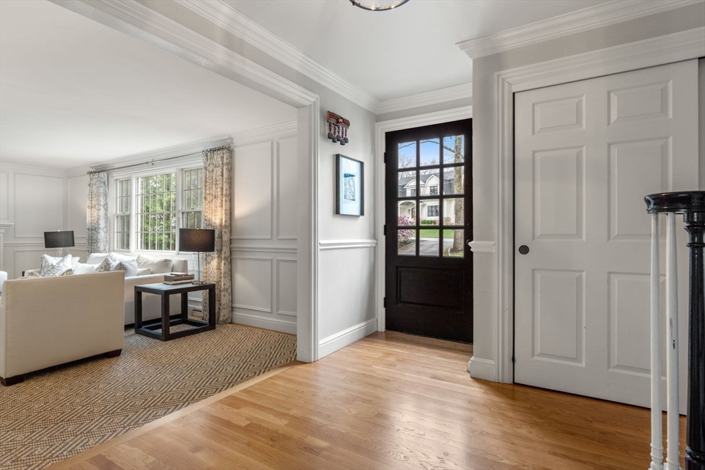 100 Albion Road Wellesley, MA 02481 - Photo 5 of 36