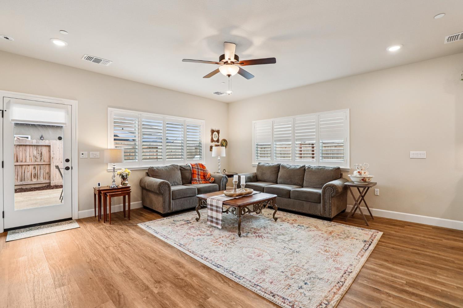 1124 North Palmer Road Galt, CA 95632 - Photo 16 of 41 a living room with furniture and a window