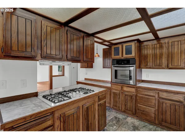 $435,000 | 1115 Southwest Harbor Avenue, Lincoln City, OR 97367