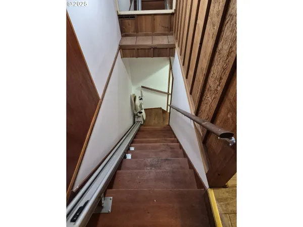 $435,000 | 1115 Southwest Harbor Avenue, Lincoln City, OR 97367