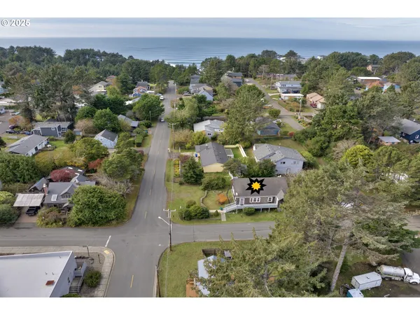 $435,000 | 1115 Southwest Harbor Avenue, Lincoln City, OR 97367