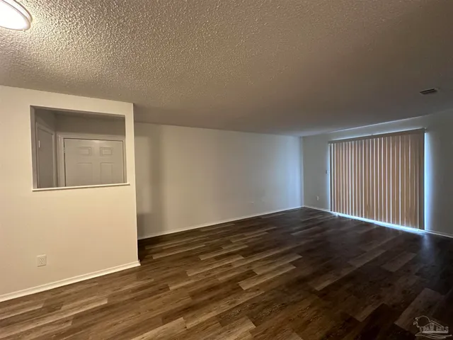 $1,185 | 7002 Lanier Drive, Unit 2, Pensacola, FL 32504