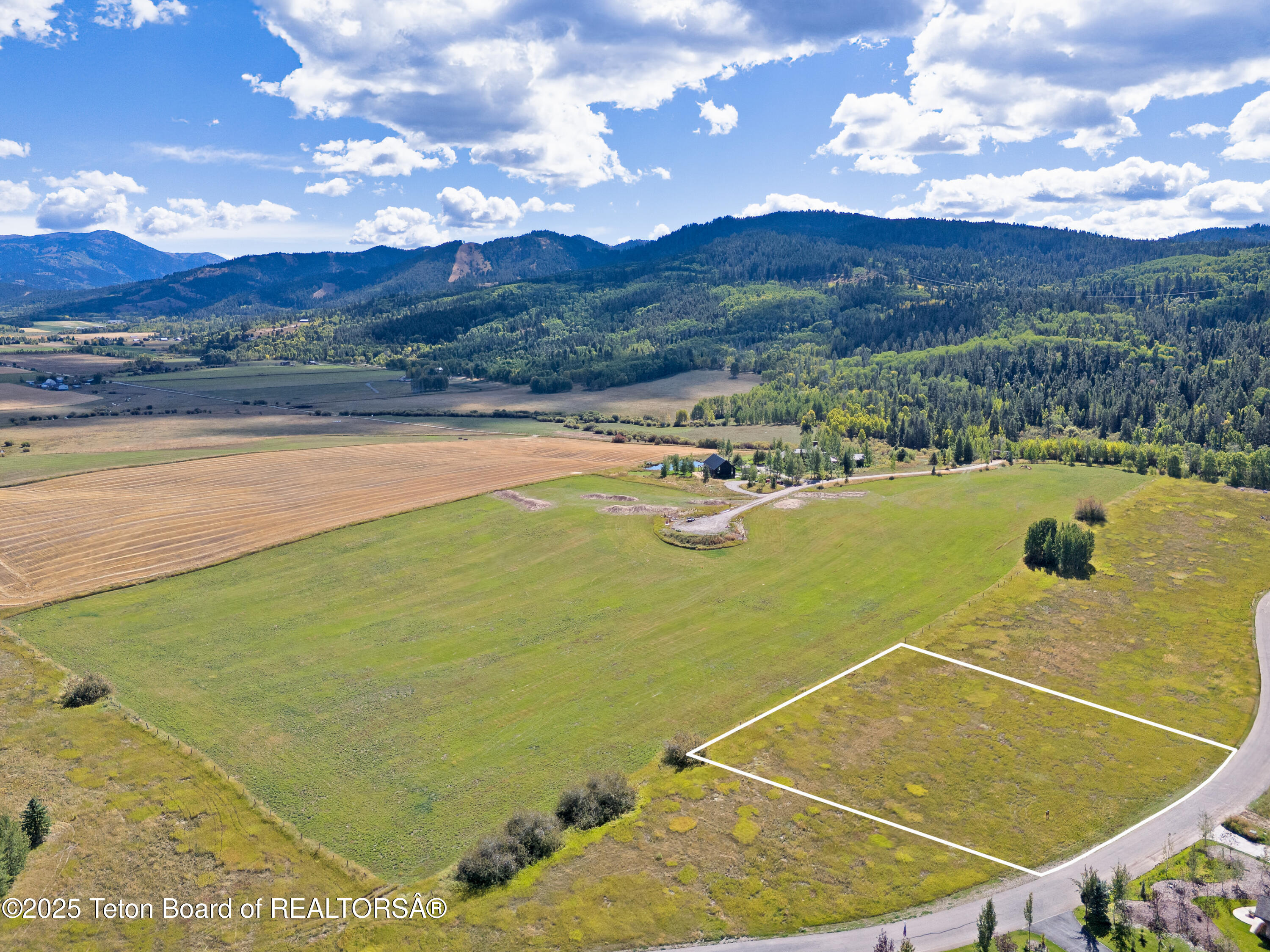 9805 Hiddenwaters Lane Victor, ID 83455 - Photo 16 of 24 9805 Hiddenwaters Ln_For MLS-17