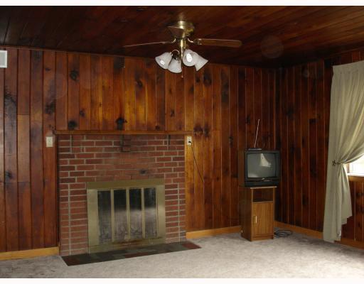 175 College Lodge Road Indiana, PA 15701 - Photo 6 of 11 Living Room.