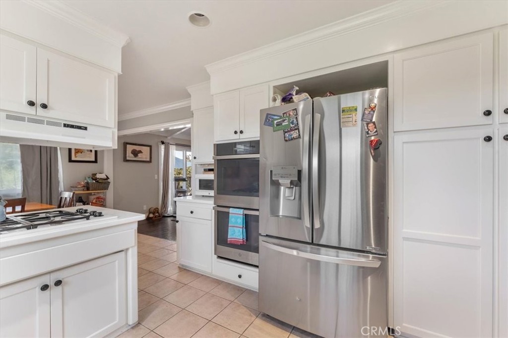 3410 Scenic Drive Redding, CA 96001 - Photo 12 of 53