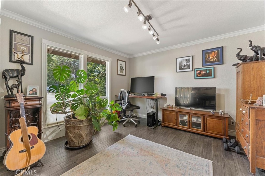 3410 Scenic Drive Redding, CA 96001 - Photo 15 of 53