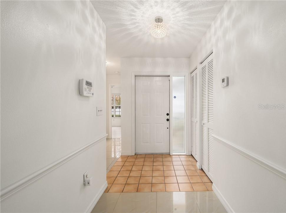 2437 Southwest 20th Court Ocala, FL 34471 - Photo 5 of 15