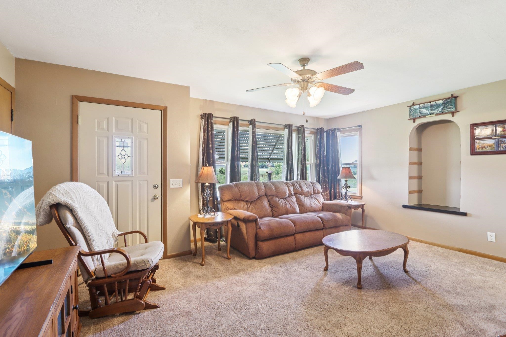 6897 North Towne Road DeForest, WI 53532 - Photo 11 of 48