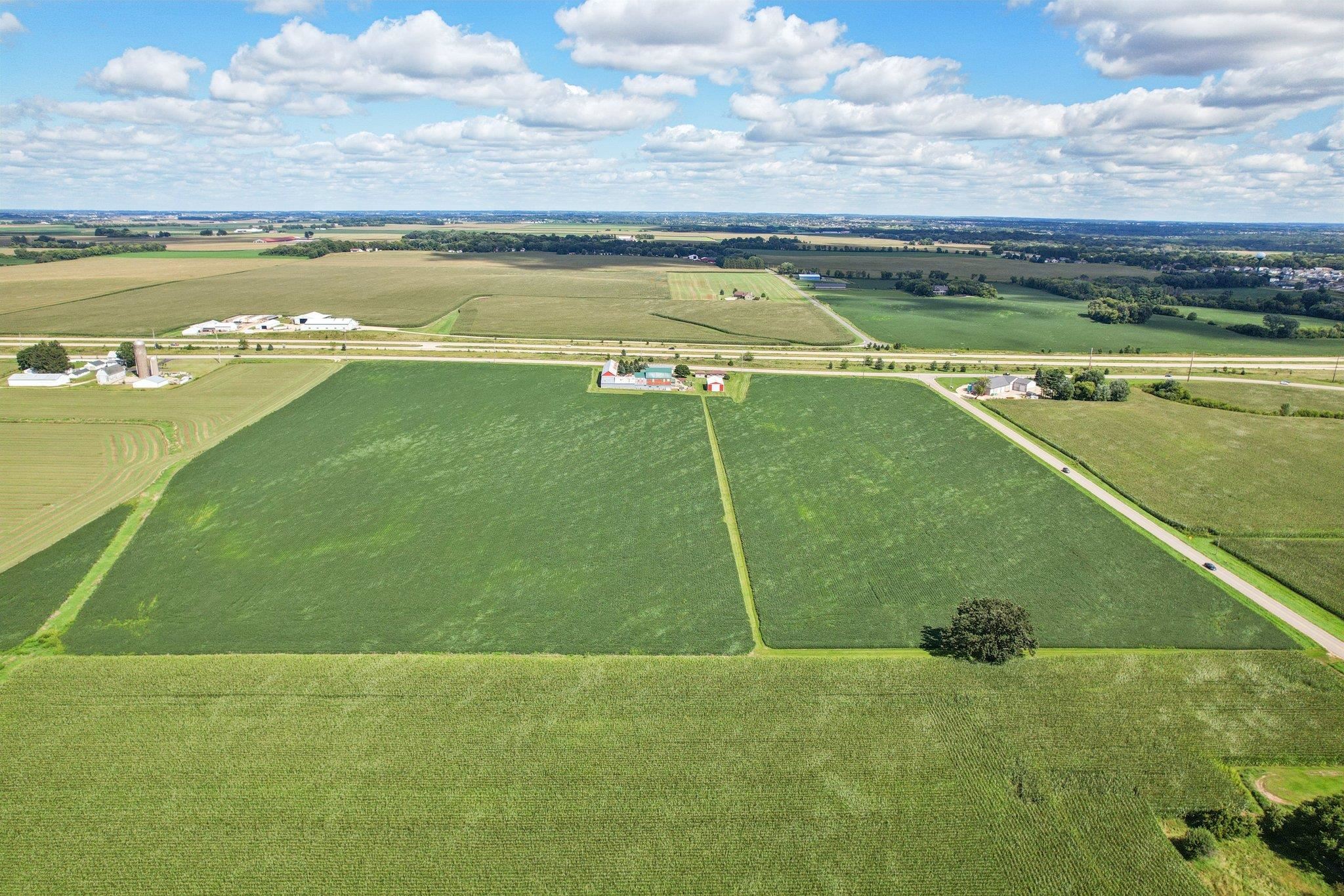 6897 North Towne Road DeForest, WI 53532 - Photo 39 of 48