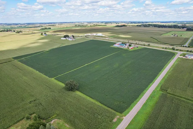 $2,190,000 | 6897 North Towne Road, DeForest, WI 53532