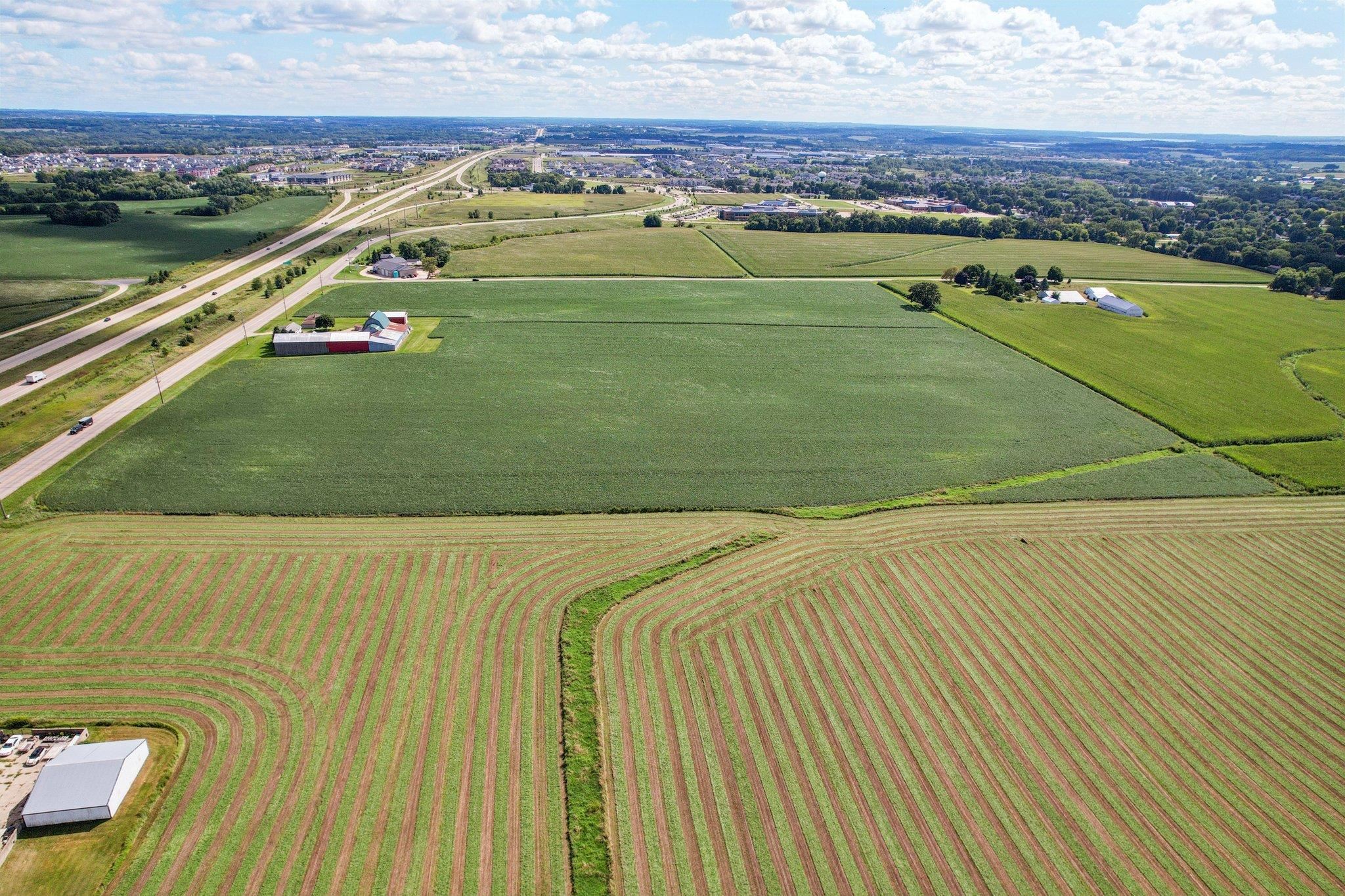 6897 North Towne Road DeForest, WI 53532 - Photo 44 of 48