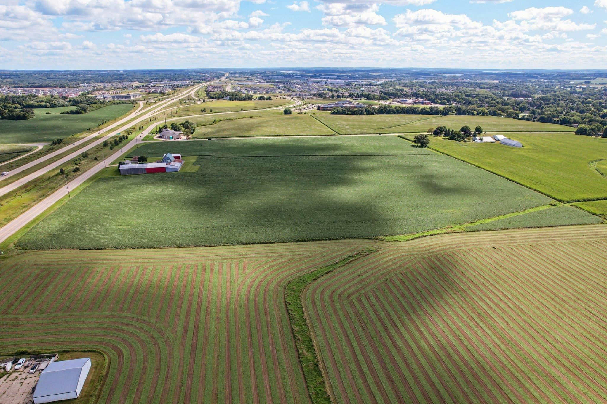 6897 North Towne Road DeForest, WI 53532 - Photo 46 of 48