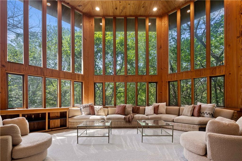 1017 South Cedar Hls Dr  