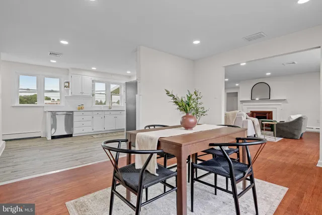 $399,900 | 725 Marticville Road, Pequea, PA 17565