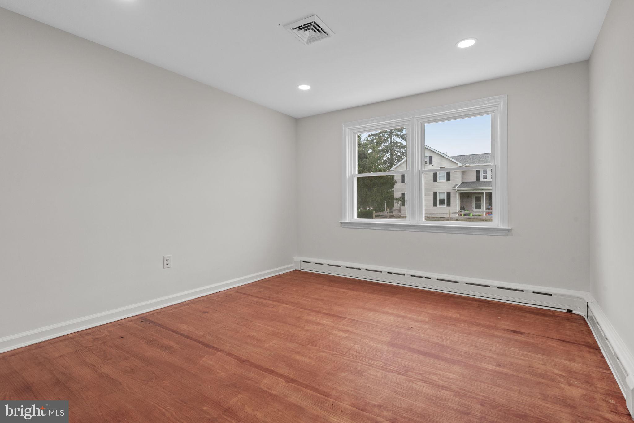 725 Marticville Road Pequea, PA 17565 - Photo 20 of 32