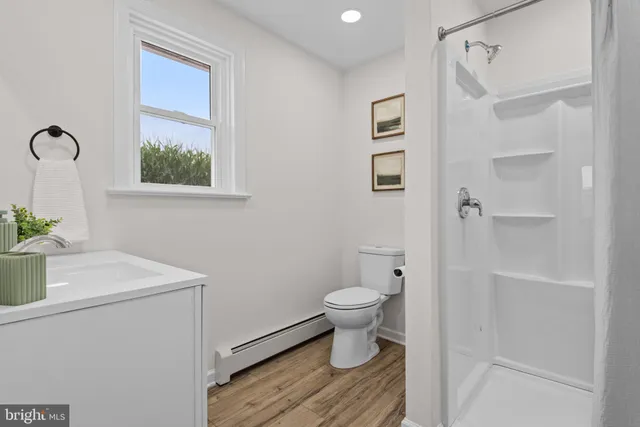 $399,900 | 725 Marticville Road, Pequea, PA 17565